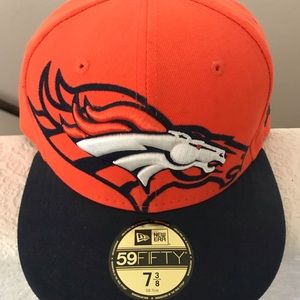 NFL Denver Broncos Hat. Size:7 3/8